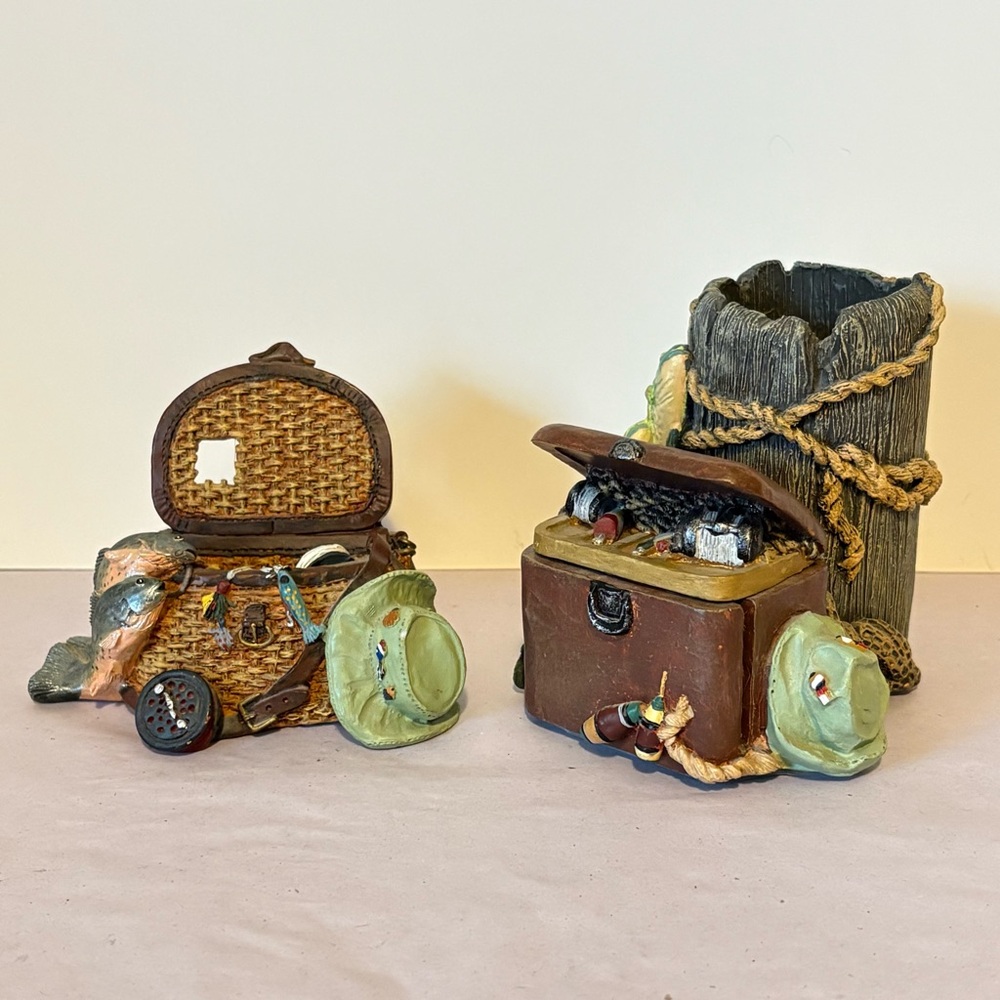 Vintage 1998 Figi Resin Card Holder & Pen/Pencil Stamp Holder Fisherman Desk Set